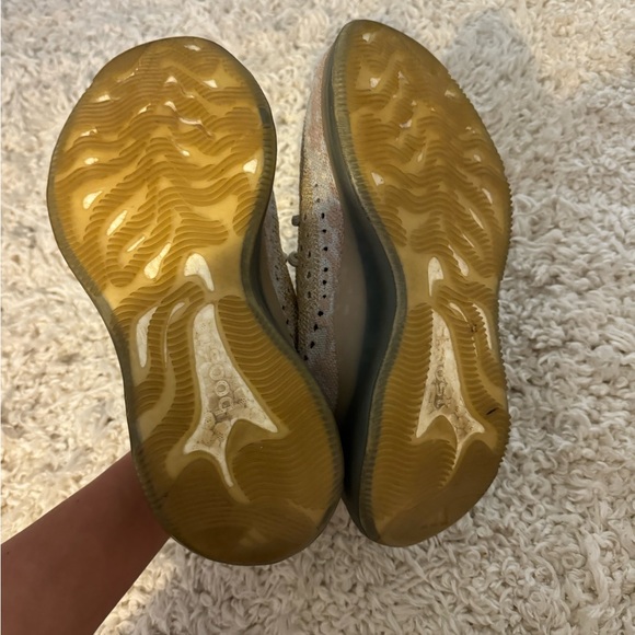 Adidas YEEZY Boost 380 Pepper - Picture 5 of 7